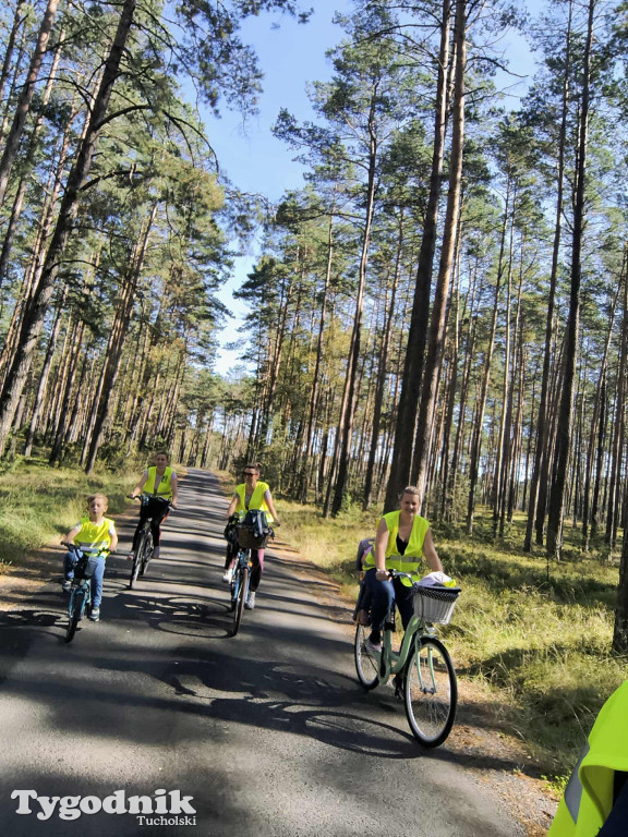 XII Przejażdżka Rowerowa z SP w Legbądzie i UKS Borowi