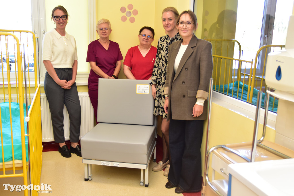 Przekazanie łóżek na oddział pediatryczny