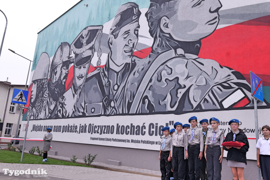 Lubiewo i patriotyczny mural. Uroczyste odsłonięcie