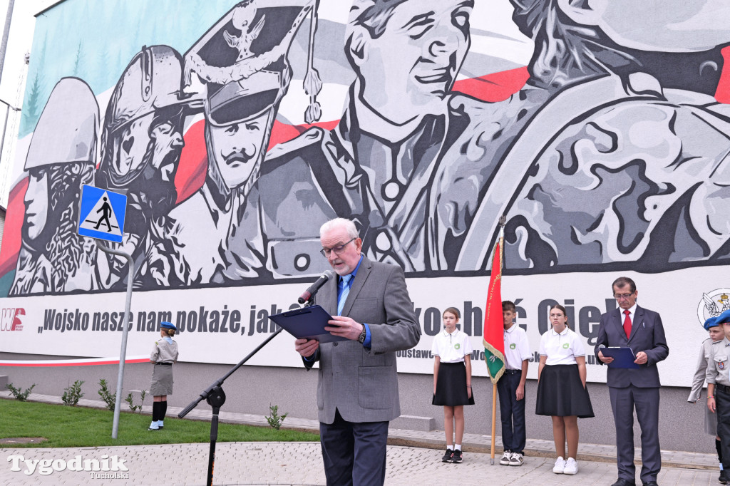 Lubiewo i patriotyczny mural. Uroczyste odsłonięcie