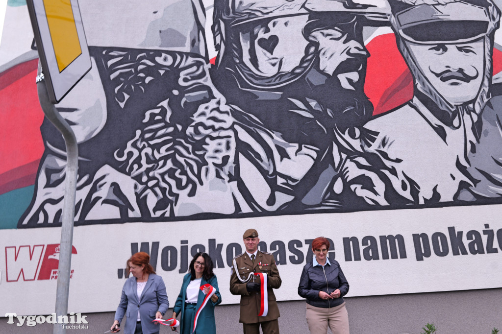 Lubiewo i patriotyczny mural. Uroczyste odsłonięcie