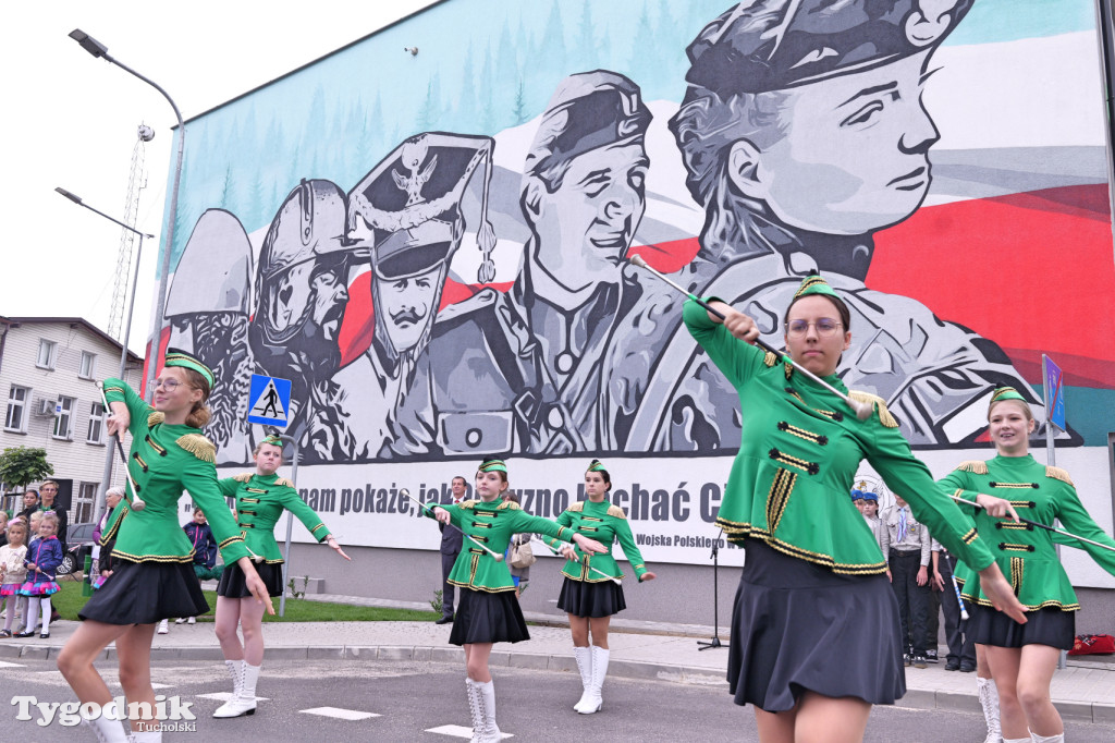 Lubiewo i patriotyczny mural. Uroczyste odsłonięcie