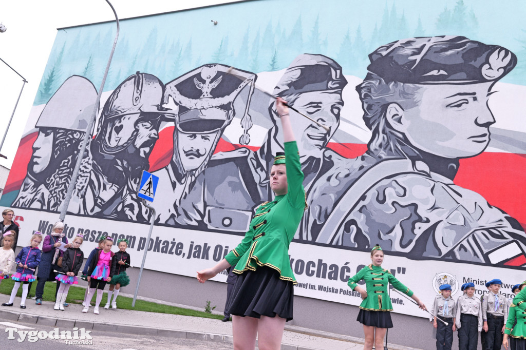 Lubiewo i patriotyczny mural. Uroczyste odsłonięcie