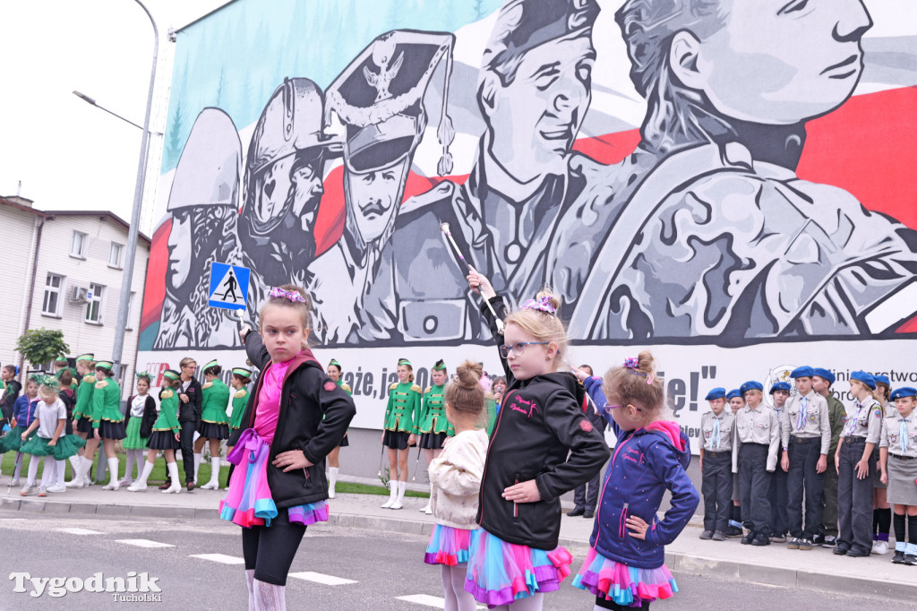 Lubiewo i patriotyczny mural. Uroczyste odsłonięcie