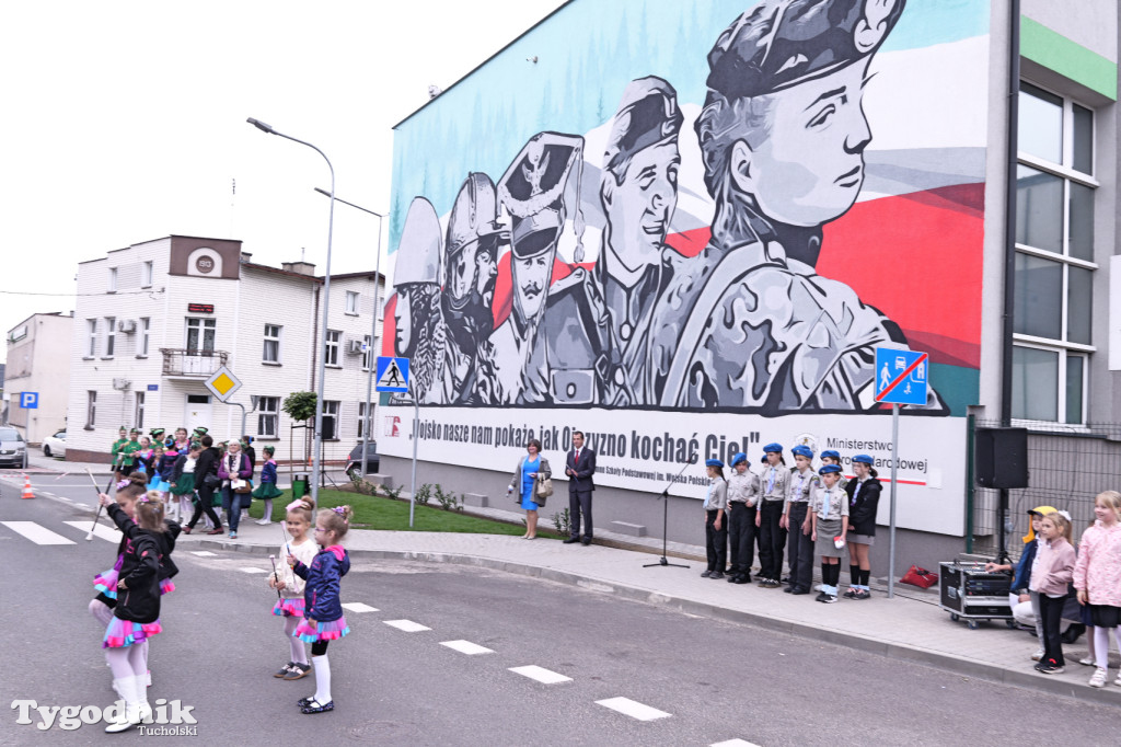 Lubiewo i patriotyczny mural. Uroczyste odsłonięcie