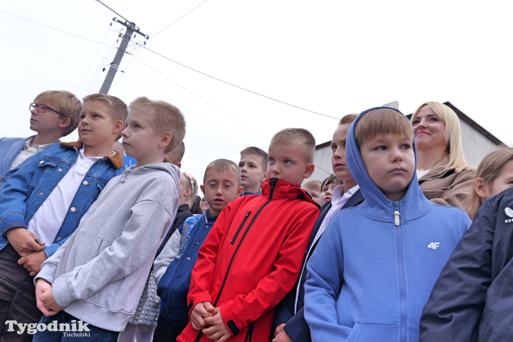 Lubiewo i patriotyczny mural. Uroczyste odsłonięcie