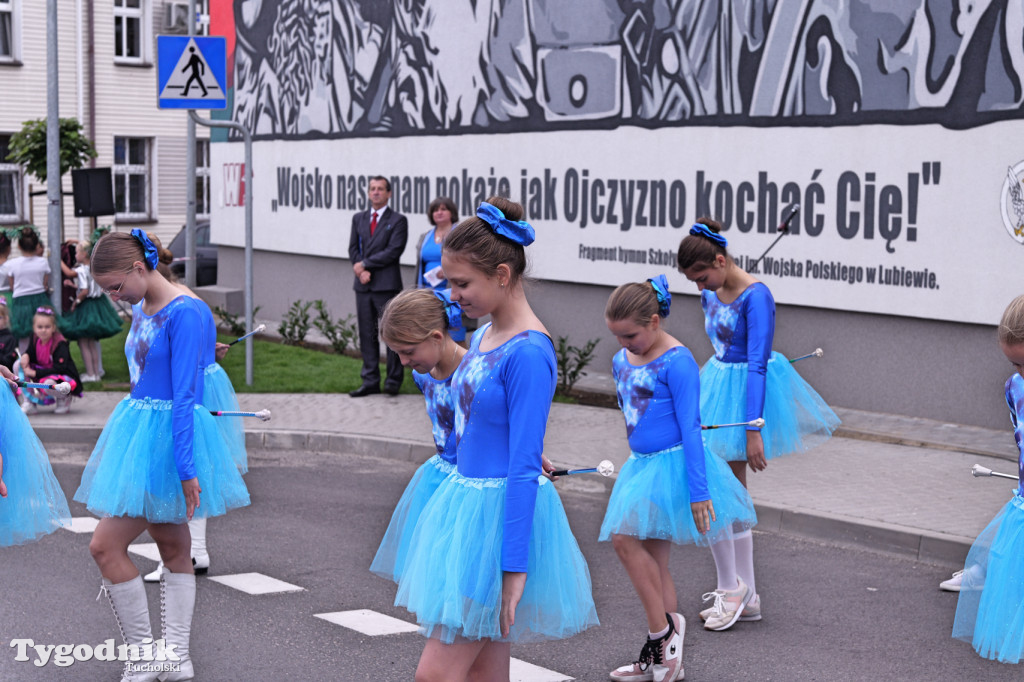 Lubiewo i patriotyczny mural. Uroczyste odsłonięcie
