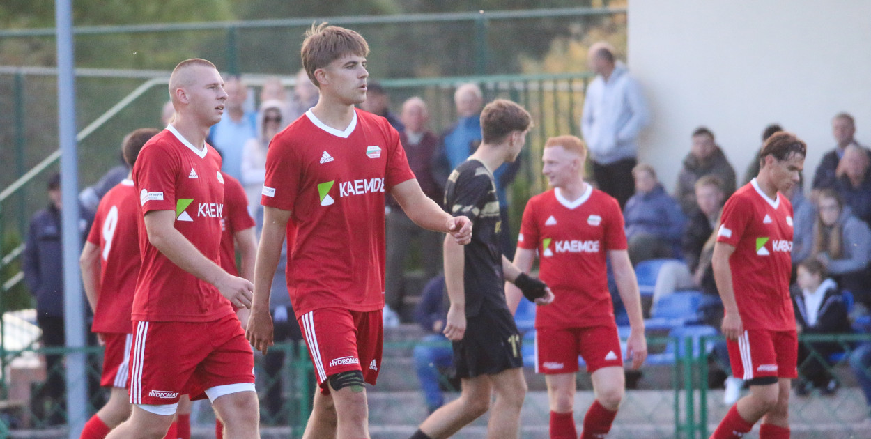 Klasa okręgowa: Tucholanka Tuchola - MUKS CWZS Bydgoszcz 8:1 (3:1)