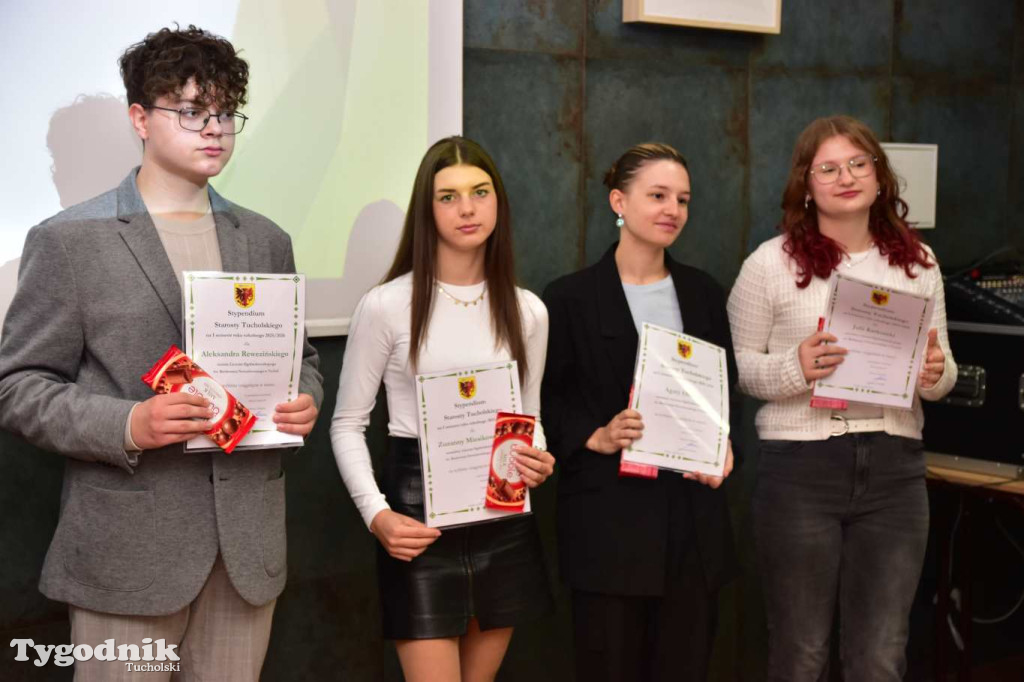 Wręczenie stypendiów starosty