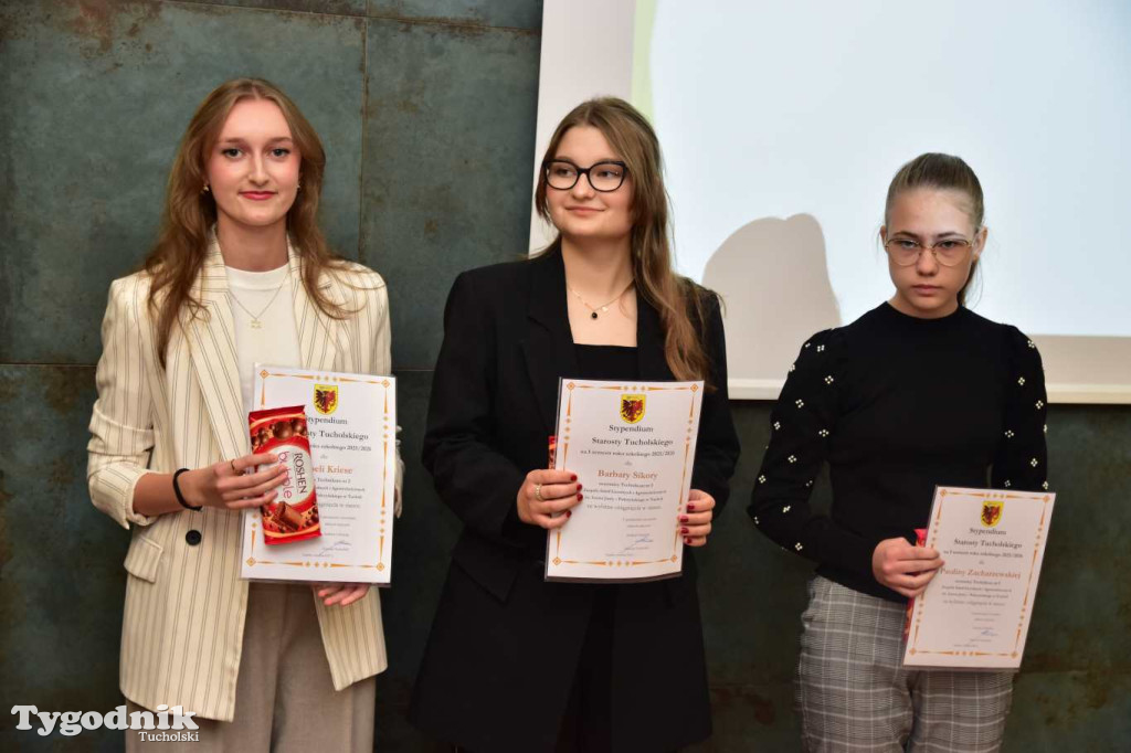 Wręczenie stypendiów starosty