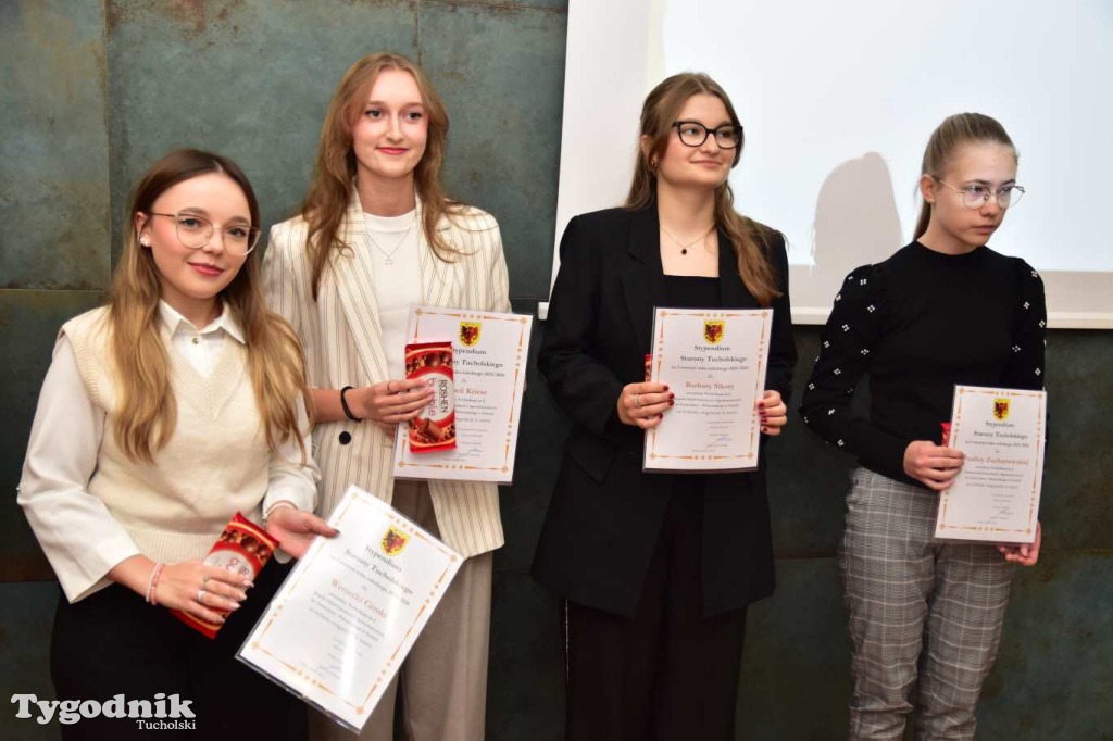 Wręczenie stypendiów starosty