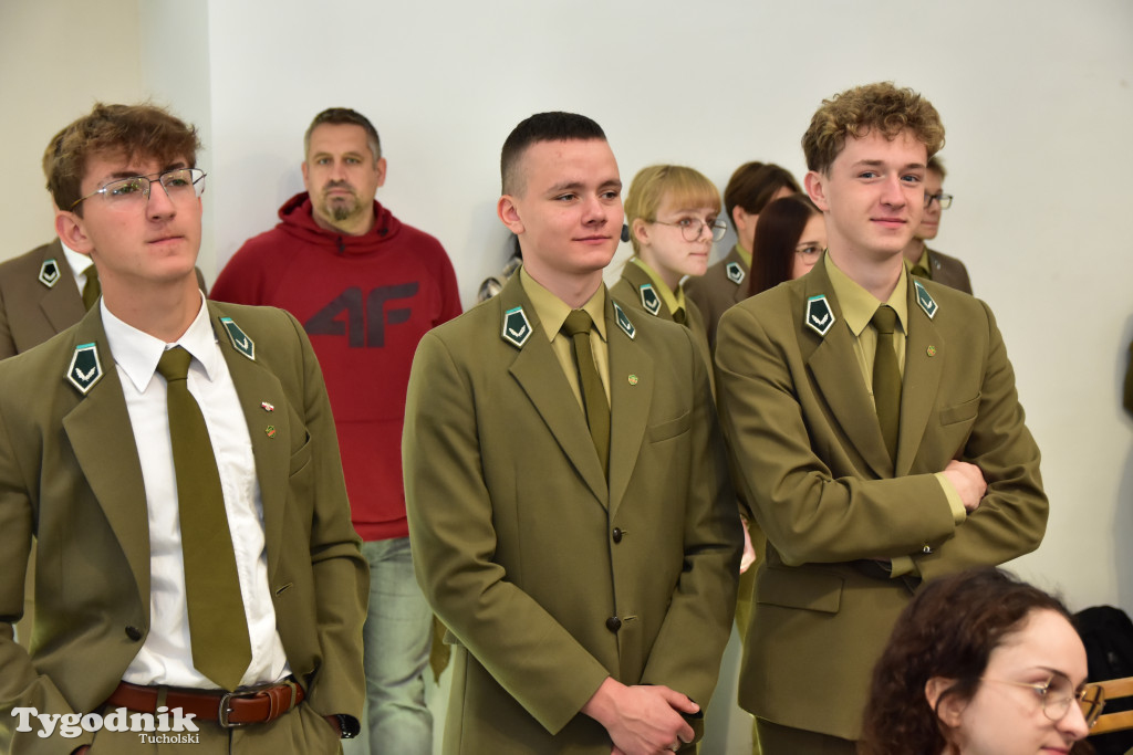 Tuchola: Europejski Dzień Języków Obcych w Technikum Leśnym im. Adama Loreta. Młóodzież zorganizowała prawdziwy \