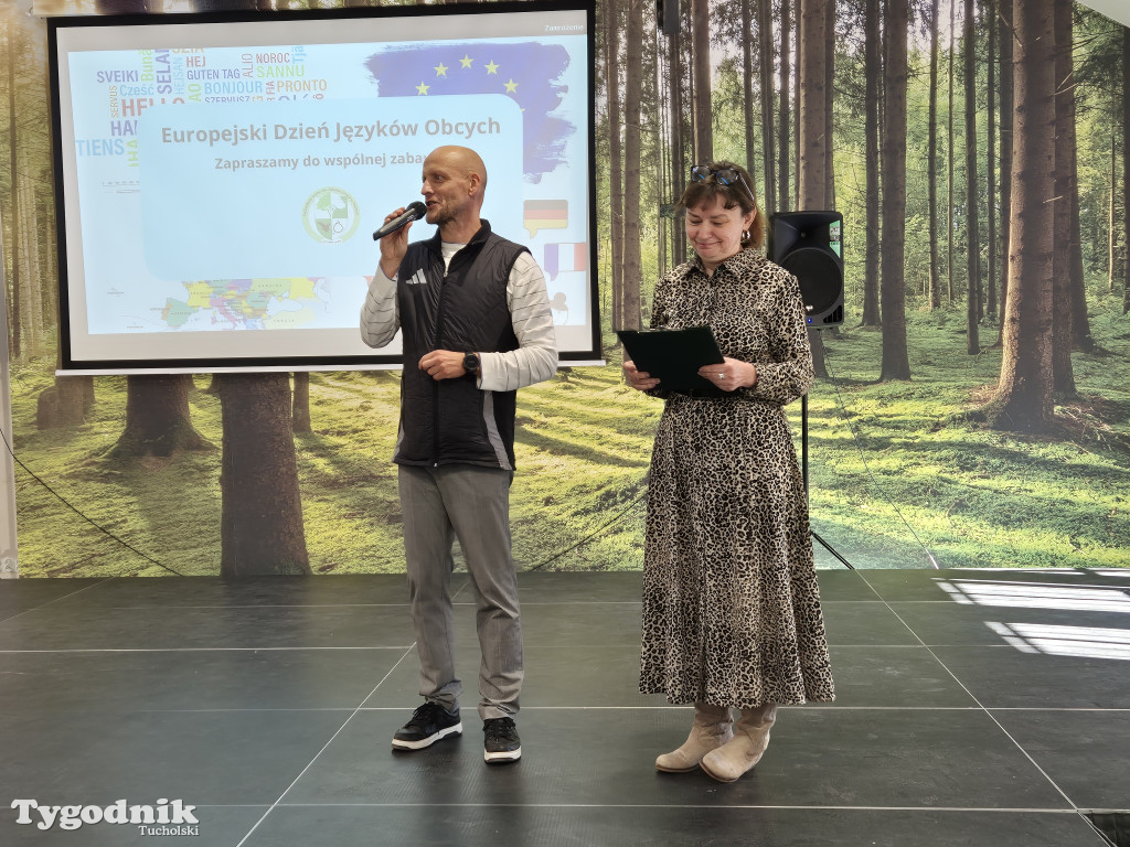 Tuchola: Europejski Dzień Języków Obcych w Technikum Leśnym im. Adama Loreta. Młóodzież zorganizowała prawdziwy \