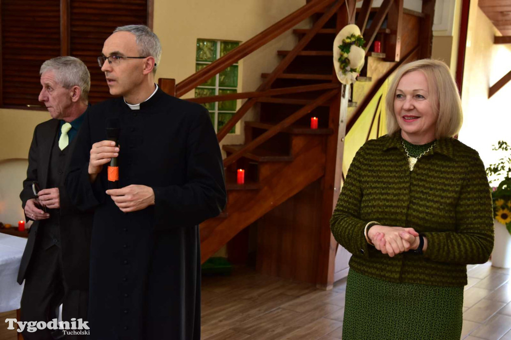 Zabawa taneczna Klubu Senior+ w Wielkim Mędromierzu