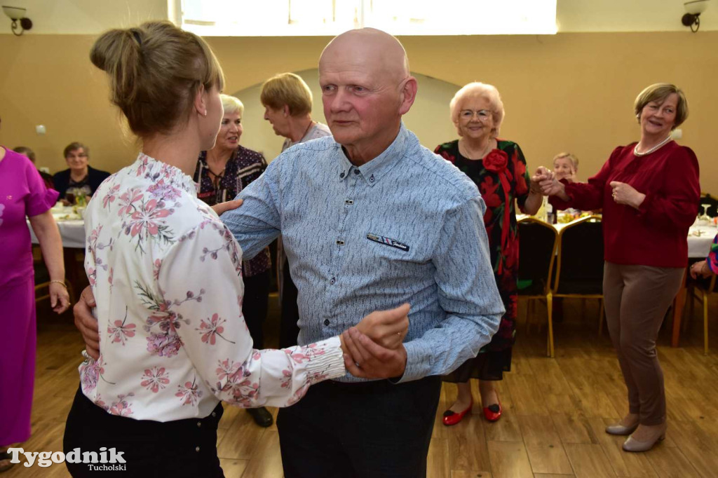 Zabawa taneczna Klubu Senior+ w Wielkim Mędromierzu
