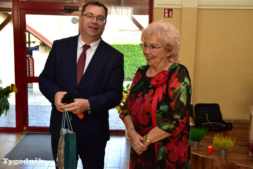 Zabawa taneczna Klubu Senior+ w Wielkim Mędromierzu