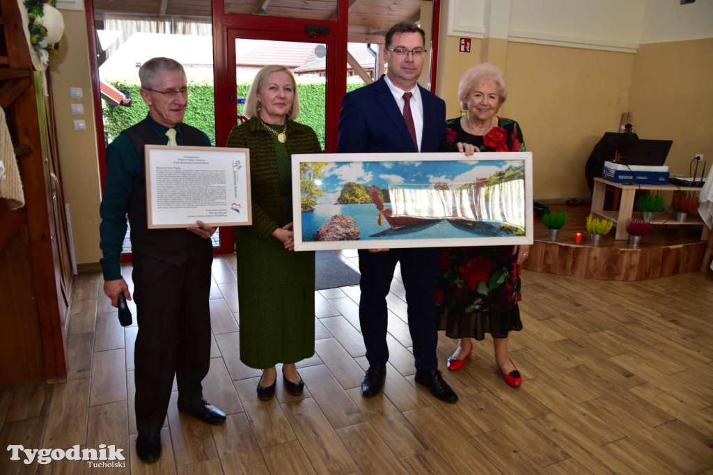 Zabawa taneczna Klubu Senior+ w Wielkim Mędromierzu
