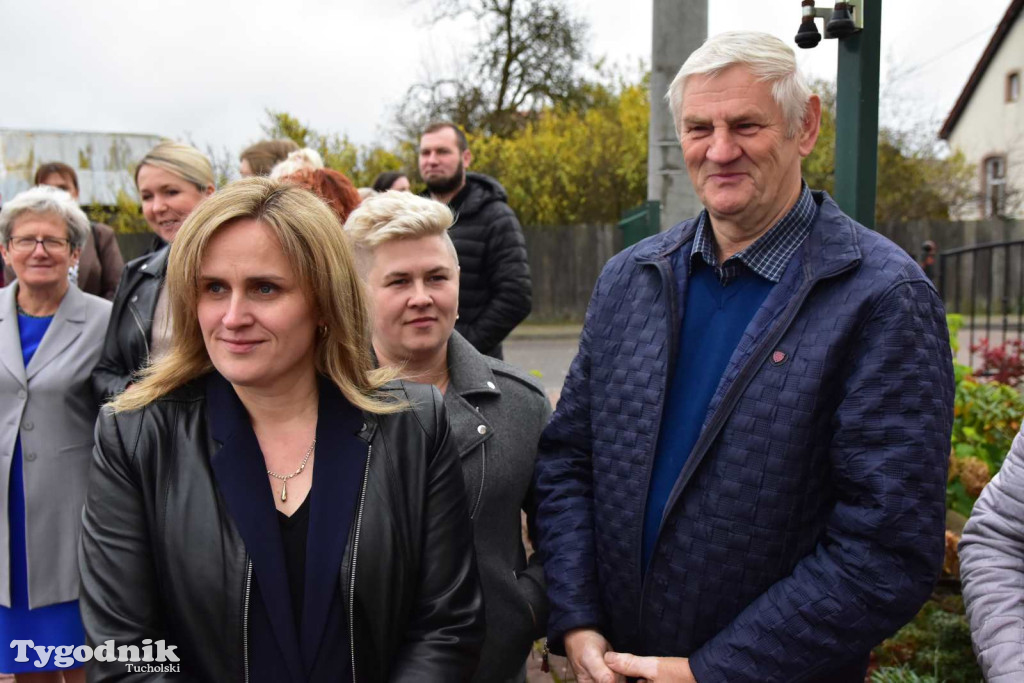 Lińsk: Uroczyście odebrano inwestycję przy Szkole Podstawowej