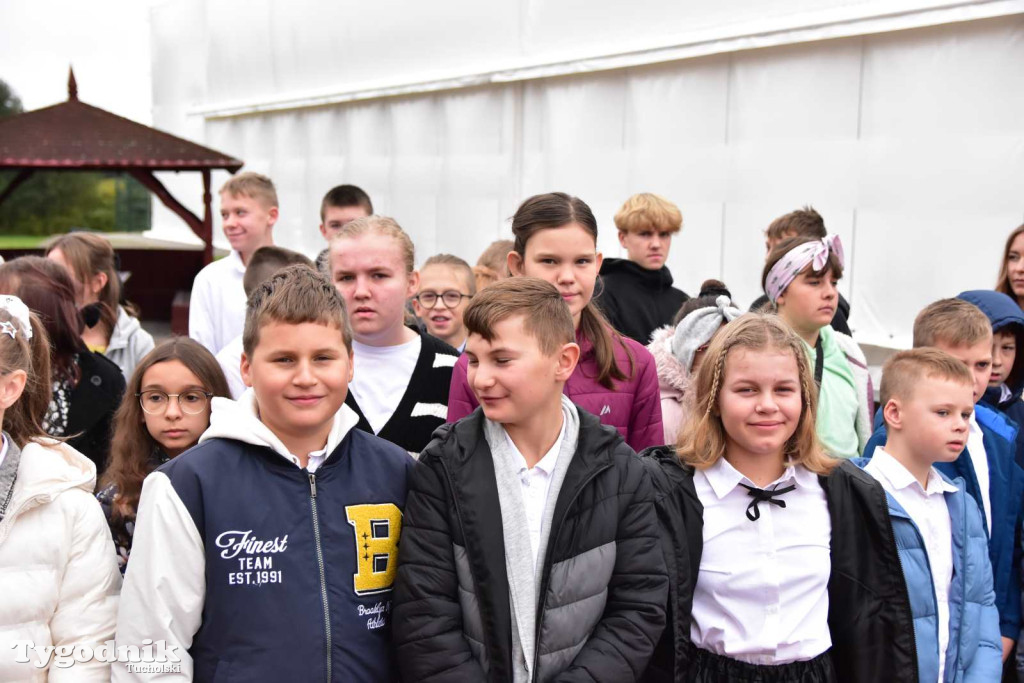 Lińsk: Uroczyście odebrano inwestycję przy Szkole Podstawowej