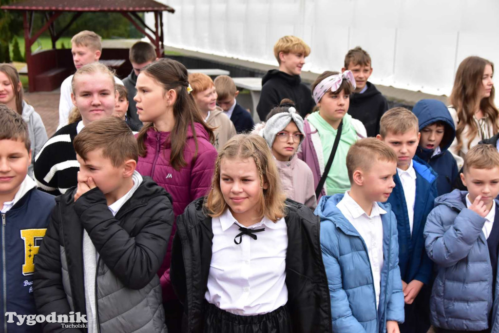 Lińsk: Uroczyście odebrano inwestycję przy Szkole Podstawowej