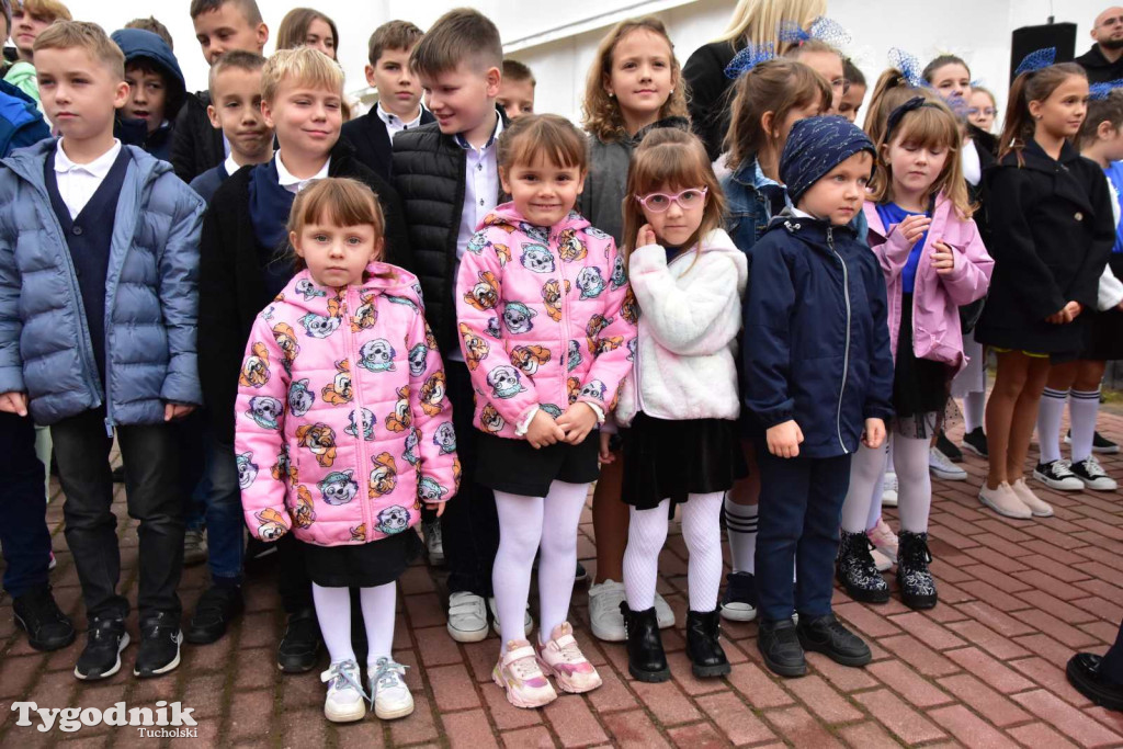 Lińsk: Uroczyście odebrano inwestycję przy Szkole Podstawowej