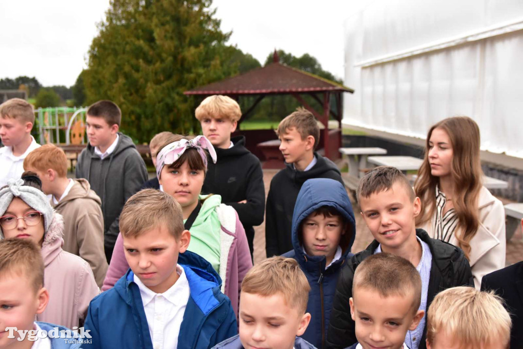 Lińsk: Uroczyście odebrano inwestycję przy Szkole Podstawowej