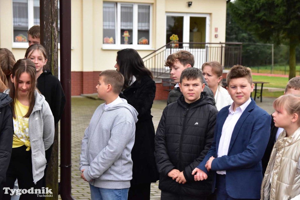 Lińsk: Uroczyście odebrano inwestycję przy Szkole Podstawowej
