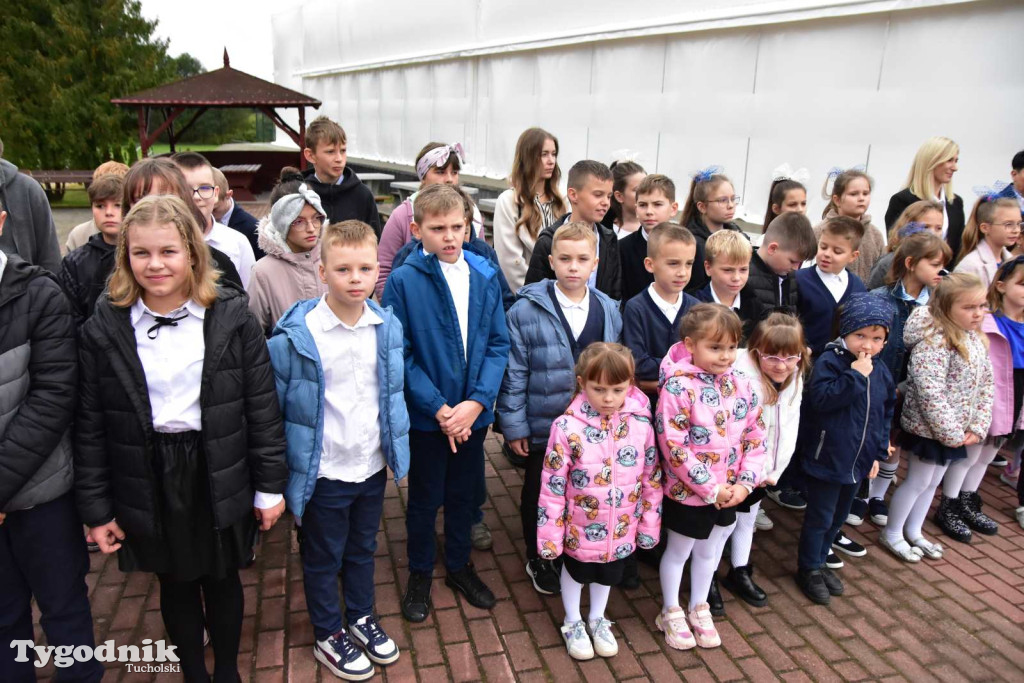Lińsk: Uroczyście odebrano inwestycję przy Szkole Podstawowej
