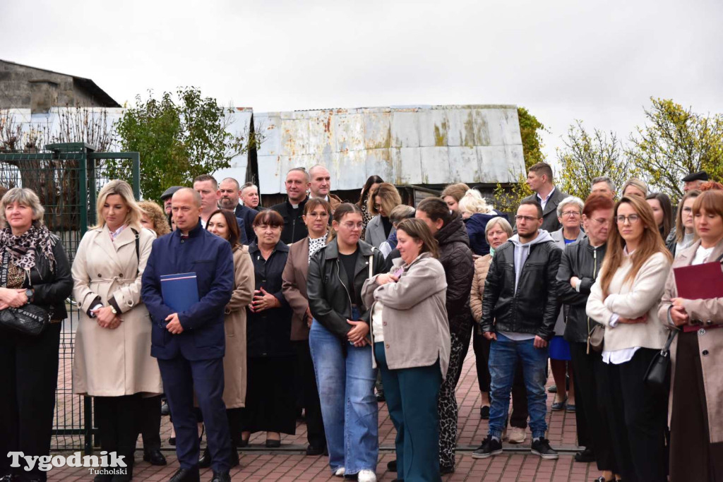 Lińsk: Uroczyście odebrano inwestycję przy Szkole Podstawowej
