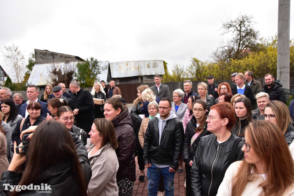 Lińsk: Uroczyście odebrano inwestycję przy Szkole Podstawowej