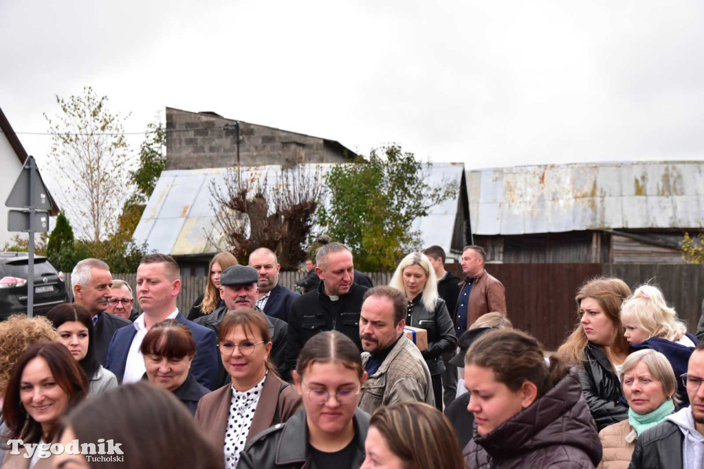 Lińsk: Uroczyście odebrano inwestycję przy Szkole Podstawowej