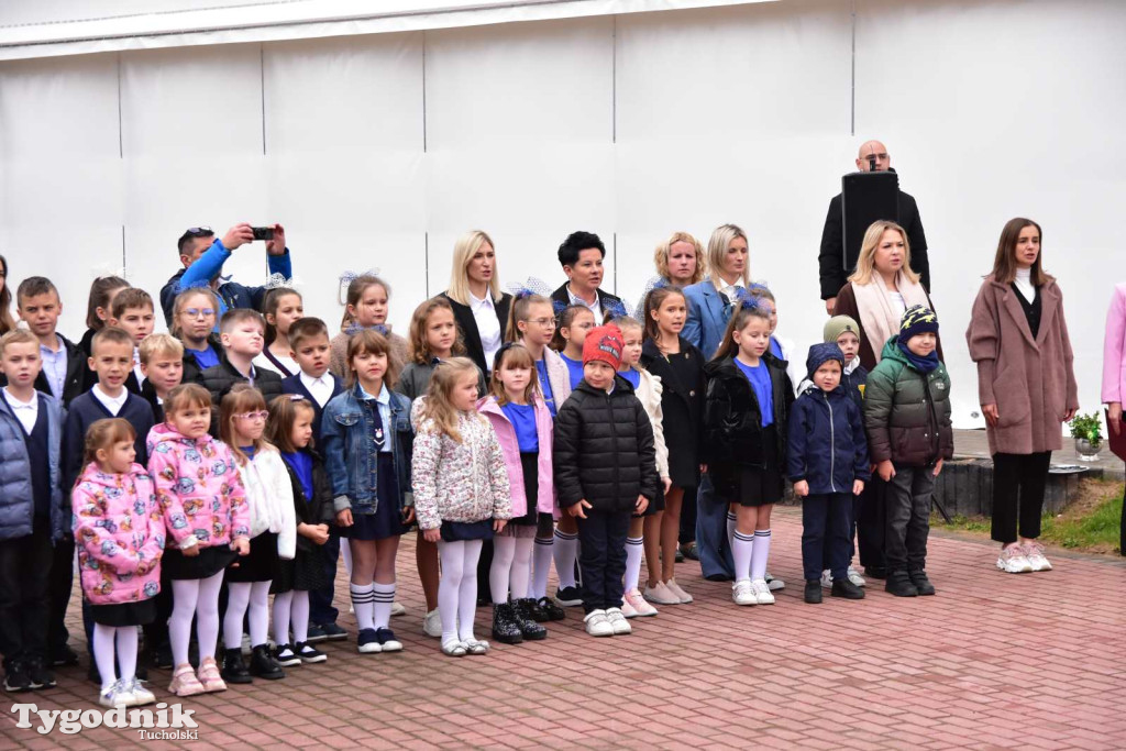 Lińsk: Uroczyście odebrano inwestycję przy Szkole Podstawowej