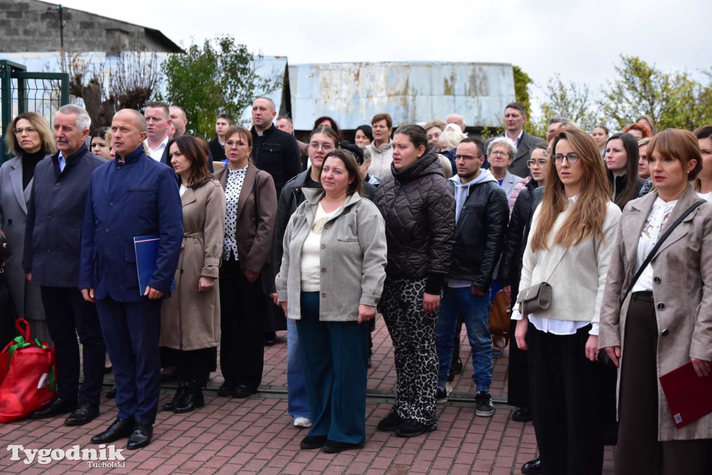 Lińsk: Uroczyście odebrano inwestycję przy Szkole Podstawowej