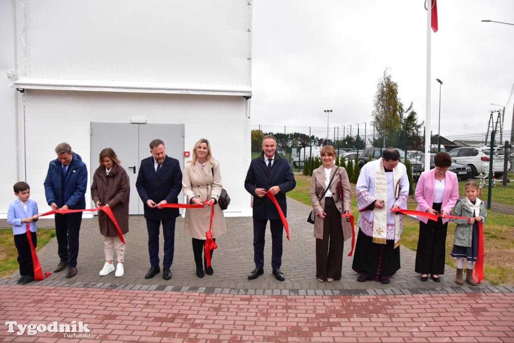 Lińsk: Uroczyście odebrano inwestycję przy Szkole Podstawowej