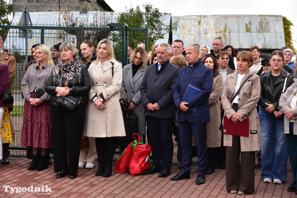 Lińsk: Uroczyście odebrano inwestycję przy Szkole Podstawowej