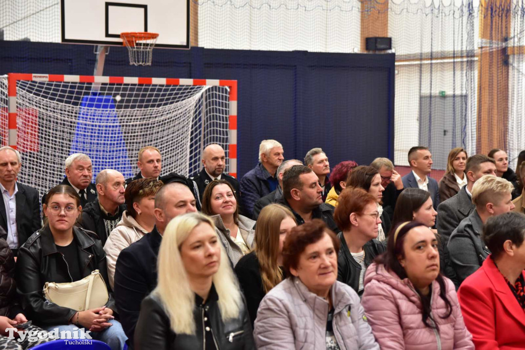 Lińsk: Uroczyście odebrano inwestycję przy Szkole Podstawowej
