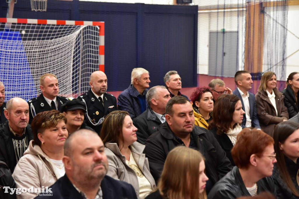 Lińsk: Uroczyście odebrano inwestycję przy Szkole Podstawowej