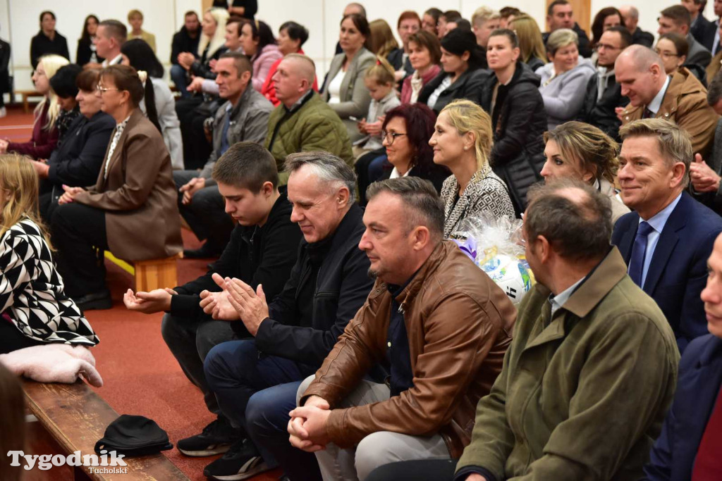 Lińsk: Uroczyście odebrano inwestycję przy Szkole Podstawowej