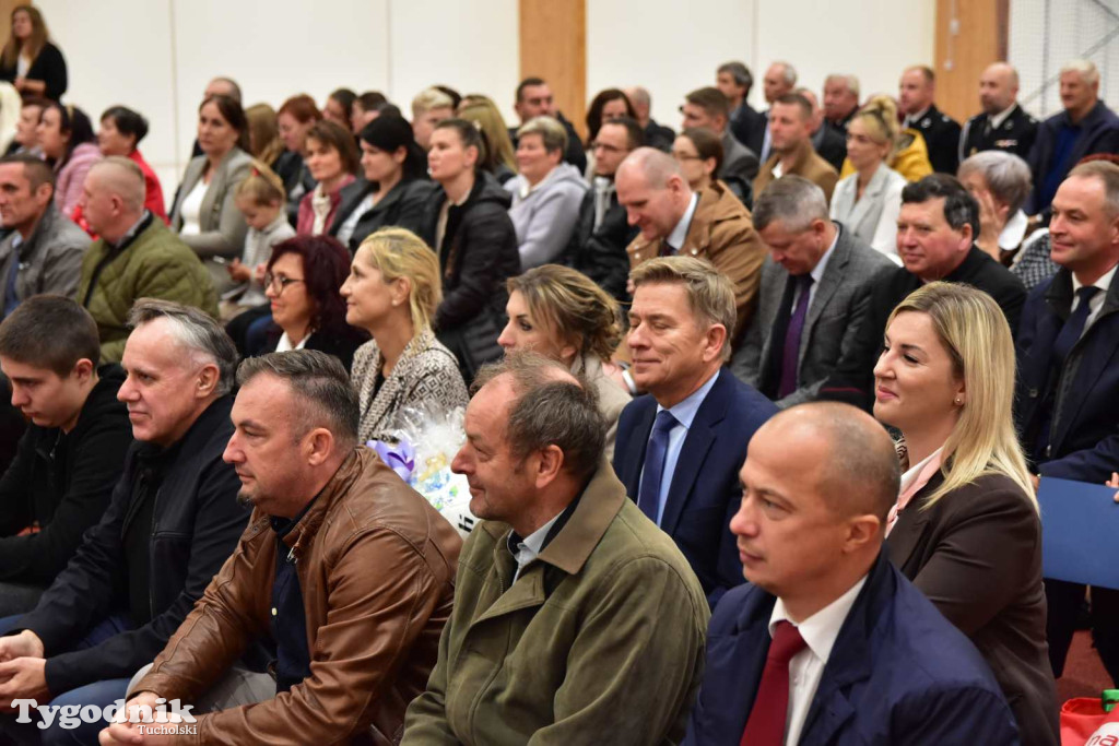 Lińsk: Uroczyście odebrano inwestycję przy Szkole Podstawowej