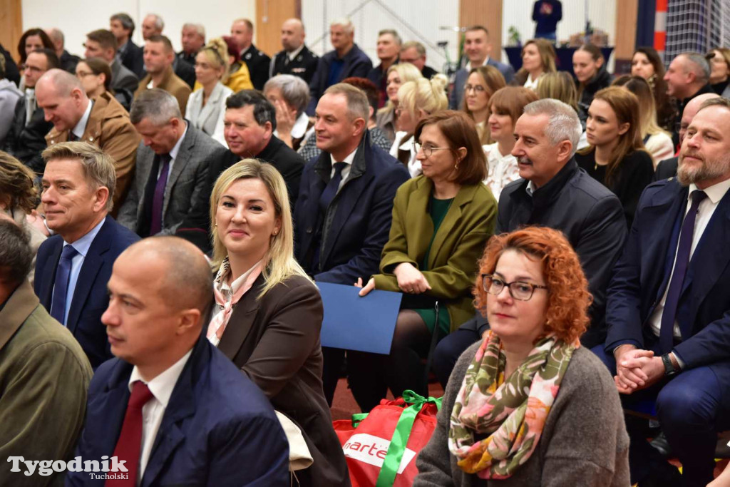 Lińsk: Uroczyście odebrano inwestycję przy Szkole Podstawowej