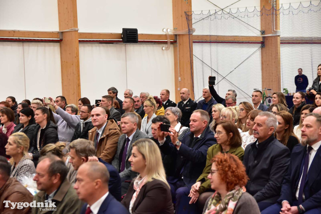 Lińsk: Uroczyście odebrano inwestycję przy Szkole Podstawowej