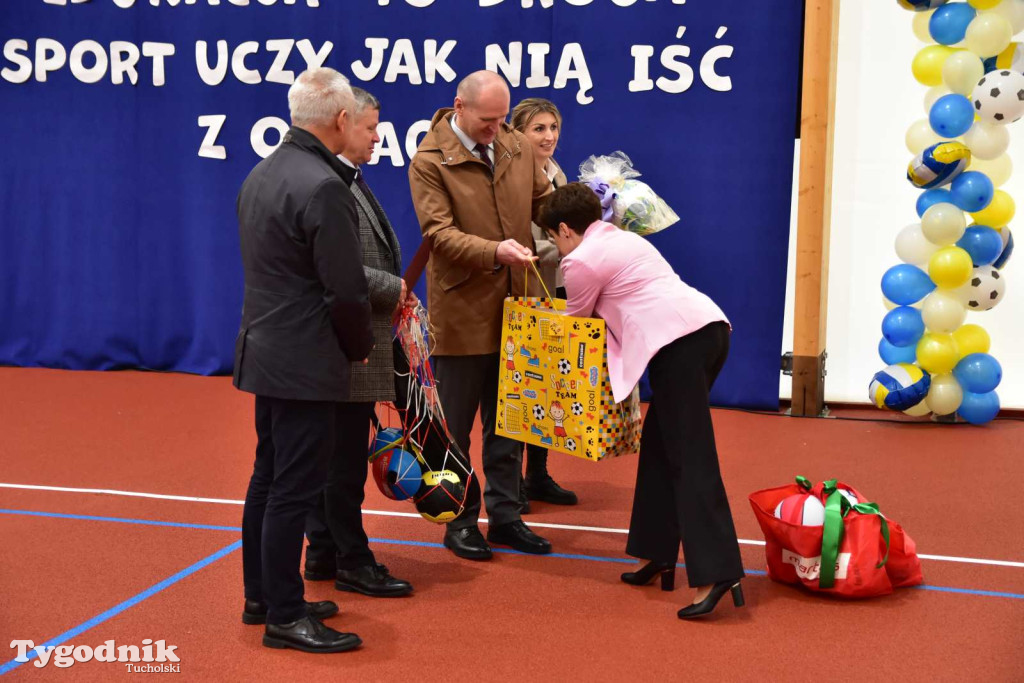 Lińsk: Uroczyście odebrano inwestycję przy Szkole Podstawowej