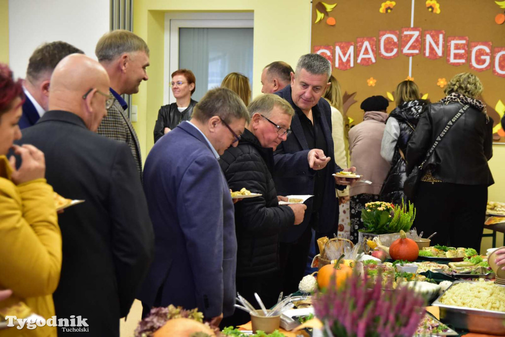 Lińsk: Uroczyście odebrano inwestycję przy Szkole Podstawowej