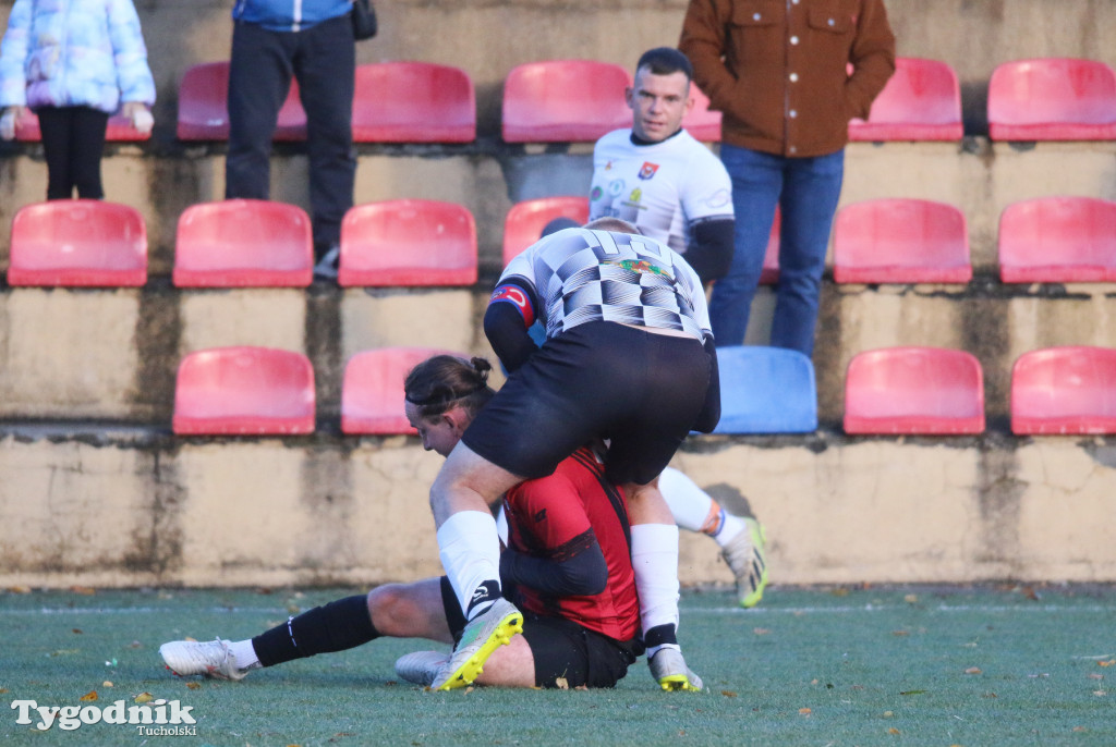 Klasa B: TKP Tuchola - Fuks Wielowicz 1:4 (0:2)