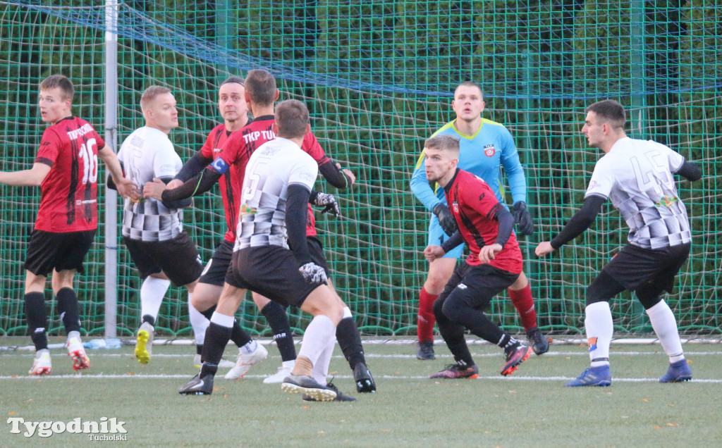 Klasa B: TKP Tuchola - Fuks Wielowicz 1:4 (0:2)