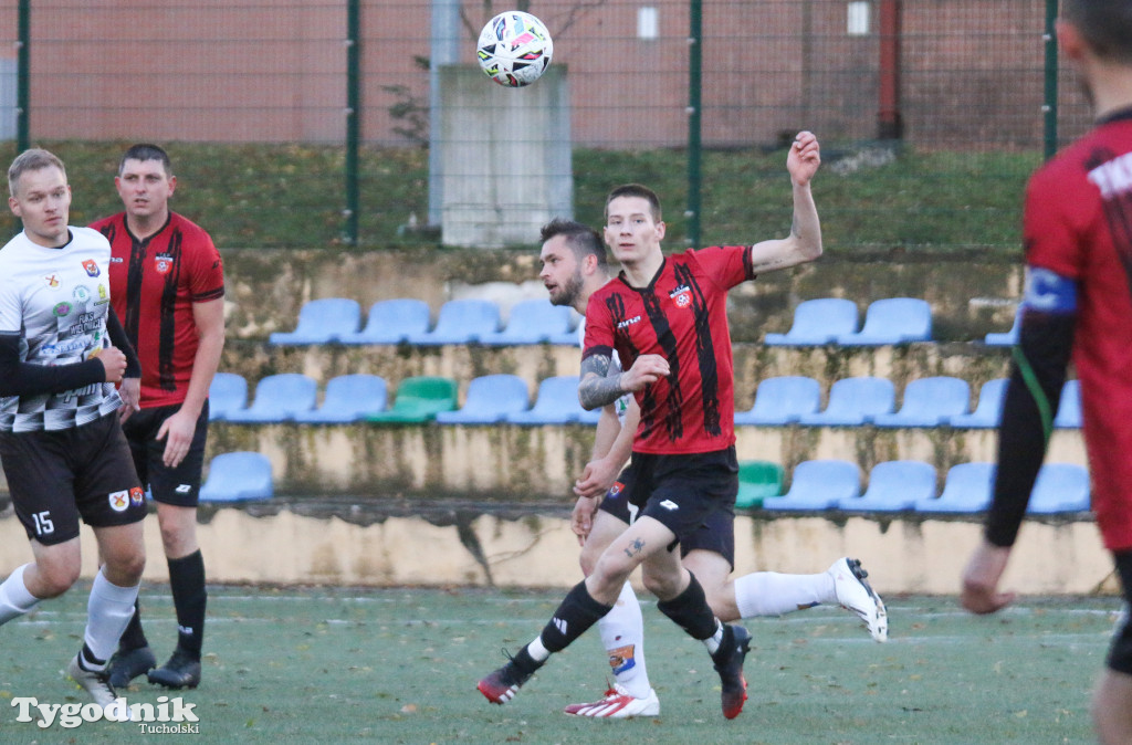 Klasa B: TKP Tuchola - Fuks Wielowicz 1:4 (0:2)