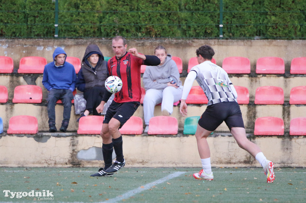 Klasa B: TKP Tuchola - Fuks Wielowicz 1:4 (0:2)