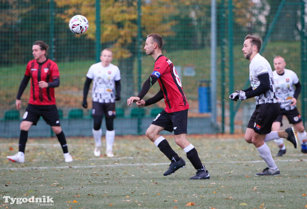 Klasa B: TKP Tuchola - Fuks Wielowicz 1:4 (0:2)