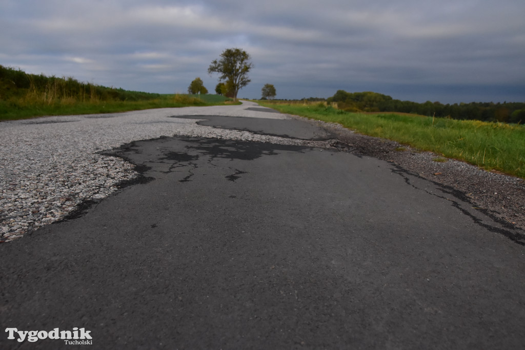 Co z drogami powiatowymi na naszym terenie? Minikowo dociska starostę i drogowców