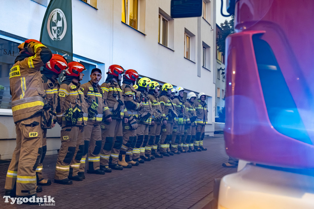 Tuchola. Strażacy ćwiczą! Ewakuacja internatu Technikum Leśnego
